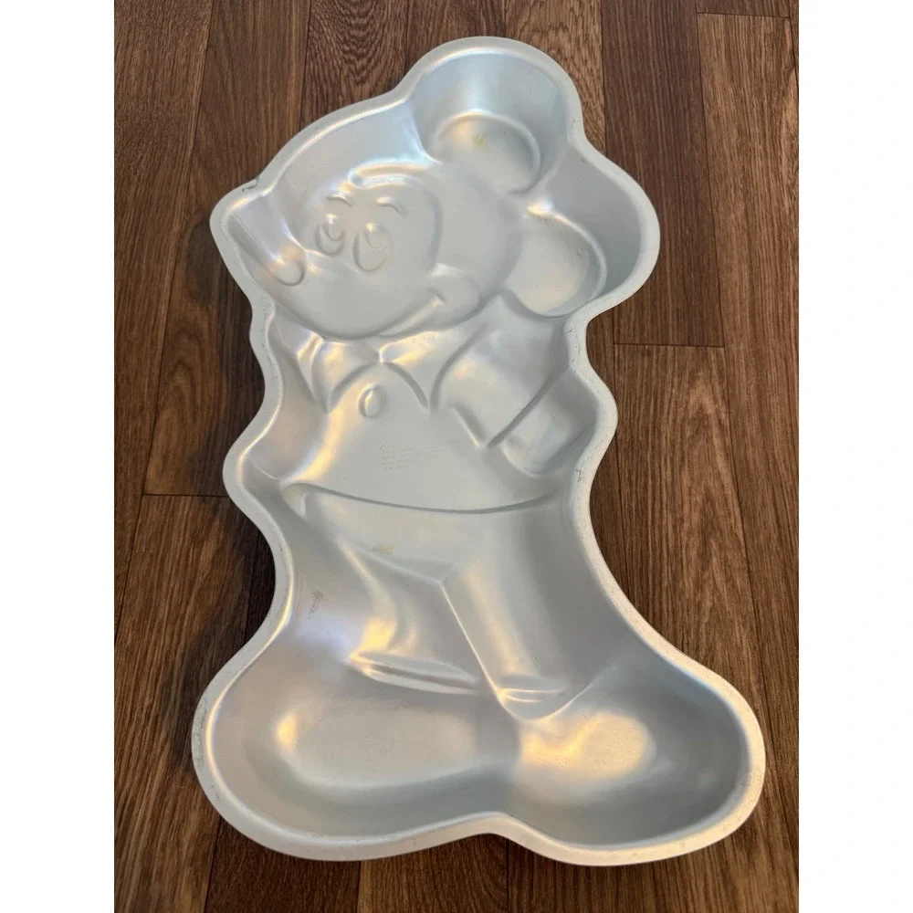 Vintage 1978 Wilton Mickey Mouse Cake Pan Disney Aluminum 515-1805 17 Inch